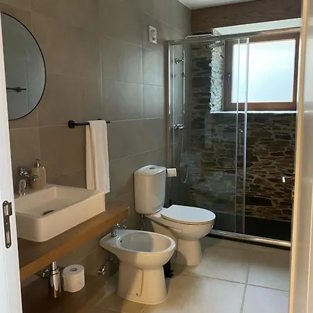 Alojamento de Acomodação e Pequeno-almoço Casa Da Meia Encosta 3*