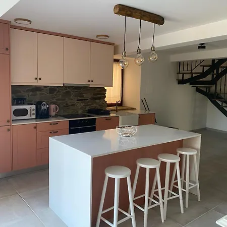 Alojamento de Acomodação e Pequeno-almoço Casa Da Meia Encosta