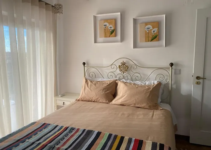 Casa Da Meia Encosta 4*