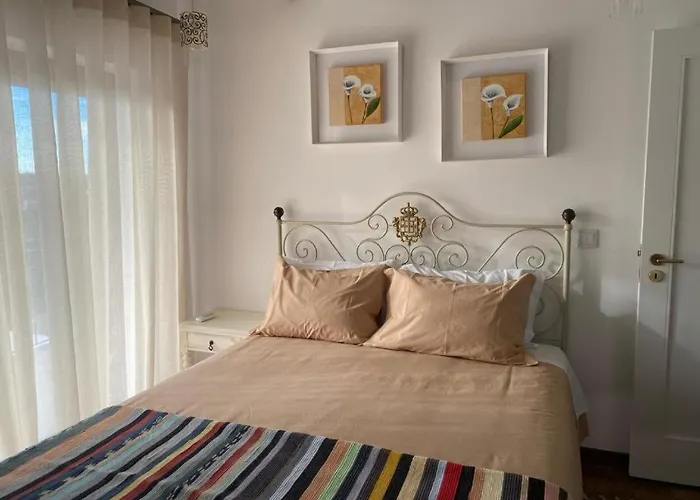 לינה וארוחת בוקר Casa Da Meia Encosta ארגניל